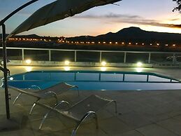 Oasis do Lago - Casa para 20 pessoas com 6 quartos