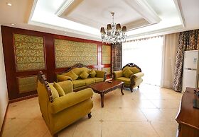 Elizabeth Royal Apartments