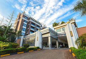 Elizabeth Royal Apartments