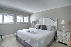 Beach House Condos by Crystal Waters