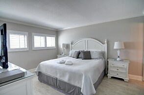 Beach House Condos by Crystal Waters