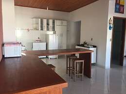 Paraíso Escarpas - Casa para 8 pessoas com 2 quartos