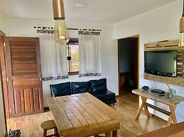 Charme e Aconchego - Casa para 10 pessoas com 3 quartos