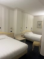 Hotel London