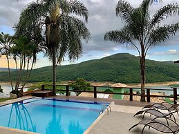 Vista do Lago - Casa para 16 pessoas com 4 quartos