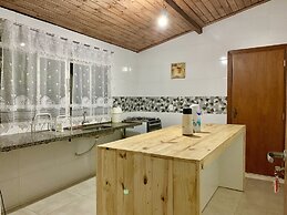 Vista do Lago - Casa para 16 pessoas com 4 quartos