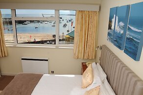 The Dolphin Hotel