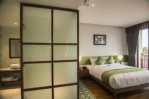 Vinh Hung Old Town Hotel