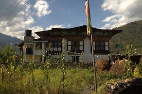 AMA's Village Lodge