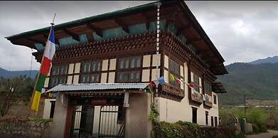 AMA's Village Lodge