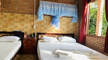 Gibbon Singing Homestay