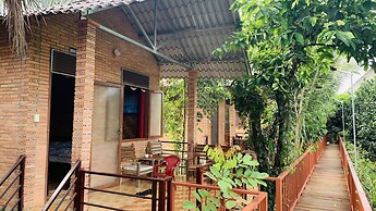 Gibbon Singing Homestay