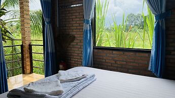 Gibbon Singing Homestay