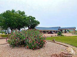 Owensville Motor Inn