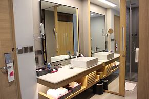 Aloft New Delhi Aerocity