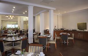 Krystal Urban Monterrey San Jerónimo