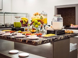 Krystal Urban Monterrey San Jerónimo