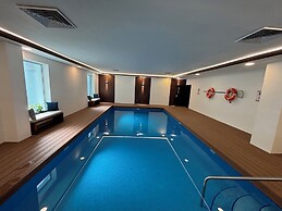 Krystal Urban Monterrey San Jerónimo