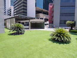 Krystal Urban Monterrey San Jerónimo