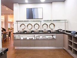 Krystal Urban Monterrey San Jerónimo