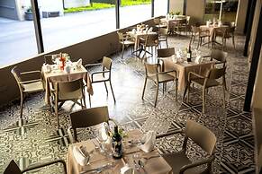 Krystal Urban Monterrey San Jerónimo