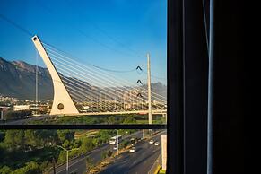Krystal Urban Monterrey San Jerónimo