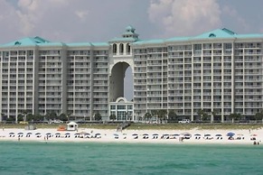 Majestic Sun Condos by Crystal Waters