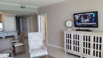 Majestic Sun Condos by Crystal Waters