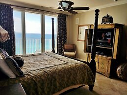 Majestic Sun Condos by Crystal Waters