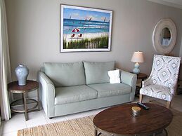 Majestic Sun Condos by Crystal Waters