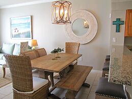 Majestic Sun Condos by Crystal Waters