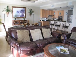 Majestic Sun Condos by Crystal Waters