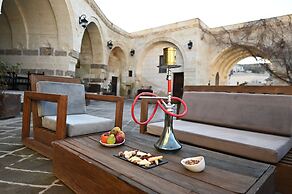 Seraphim Cave Suites & Spa