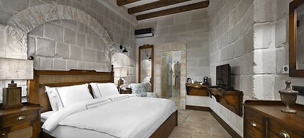 Seraphim Cave Suites & Spa