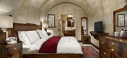 Seraphim Cave Suites & Spa