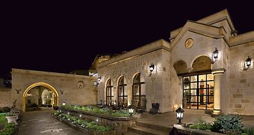 Seraphim Cave Suites & Spa