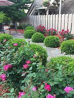 Weller Haus Bed, Breakfast & Event Center