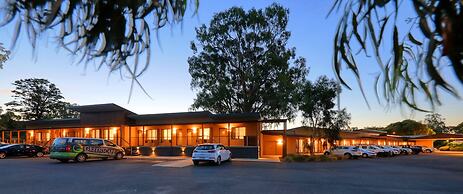 New Crossing Place Motel & Apartments