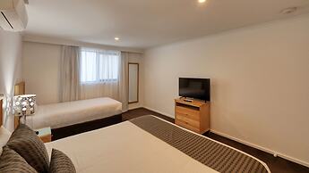 New Crossing Place Motel & Apartments