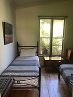 Port Campbell Guesthouse & Flash Packers