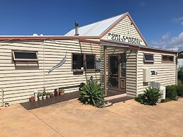 Port Campbell Guesthouse & Flash Packers