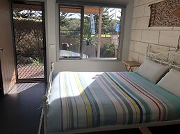 Port Campbell Guesthouse & Flash Packers