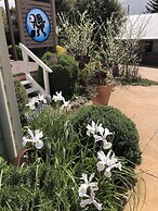 Port Campbell Guesthouse & Flash Packers