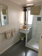 Port Campbell Guesthouse & Flash Packers