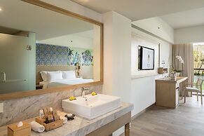 Eastin Ashta Resort Canggu