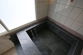 Cyuan Tang Hot Spring Hotel