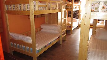 Nirvana Hotel - Hostel