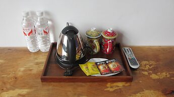 Nirvana Hotel - Hostel