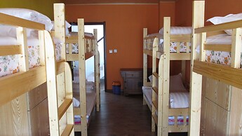 Nirvana Hotel - Hostel