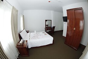 Virtue Highland Hotel